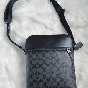 Coach Men’s Messenger Flight Bag